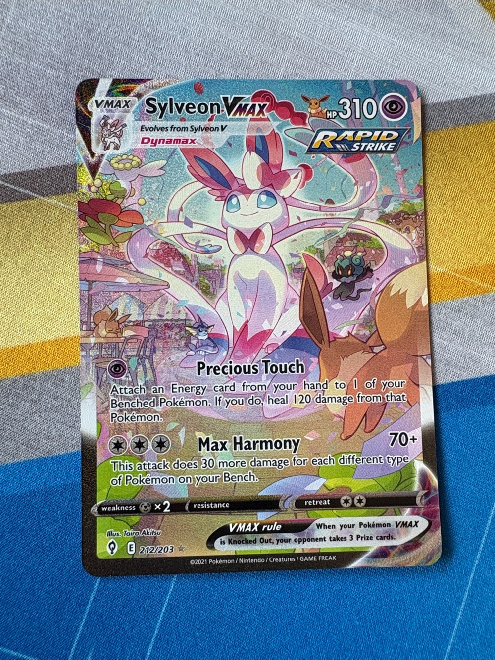 Pokemon Sylveon VMAX Alternate Art Evolving Skies 212/203 NM